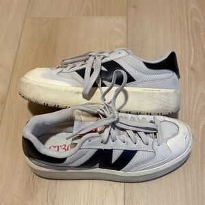 New Balance Men's White and Black Sneakers